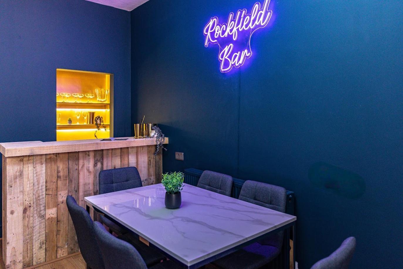 Gasthuis The Rockfield By Serene Stylish 6br Near Anfield With Bar Parking Virgin Media And Fast Wifi *