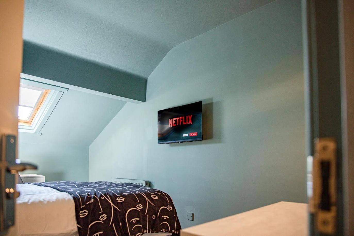 The Rockfield By Serene Stylish 6br Near Anfield With Bar Parking Virgin Media And Fast Wifi Gasthuis Liverpool