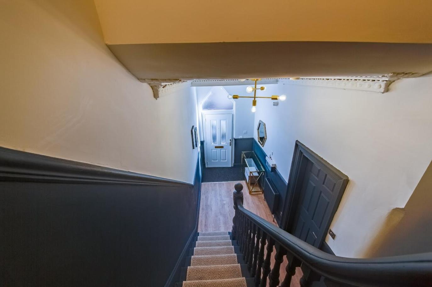 Gasthuis The Rockfield By Serene Stylish 6br Near Anfield With Bar Parking Virgin Media And Fast Wifi
