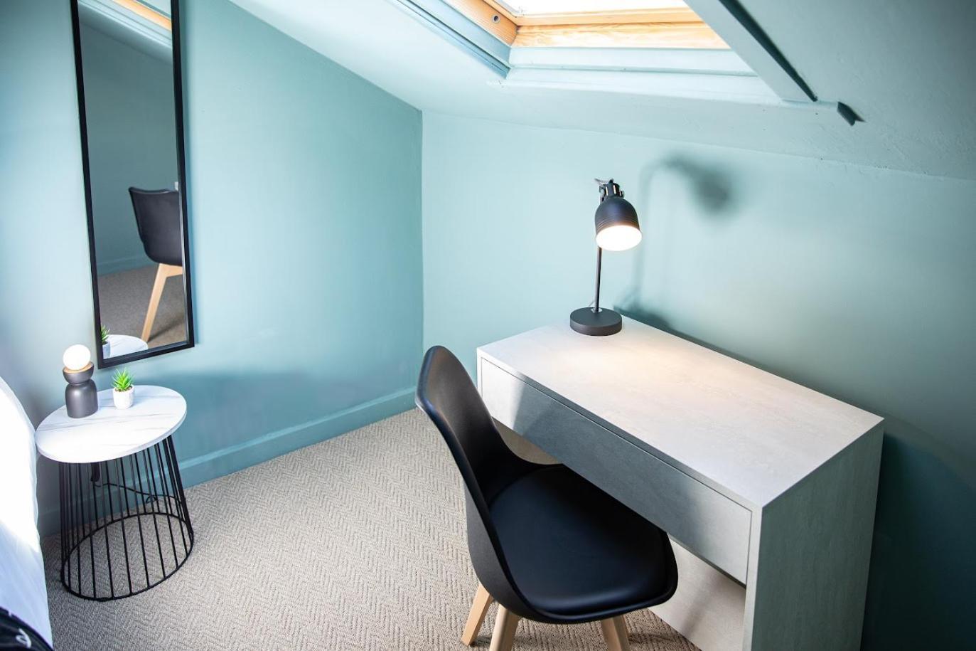The Rockfield By Serene Stylish 6br Near Anfield With Bar Parking Virgin Media And Fast Wifi * Liverpool